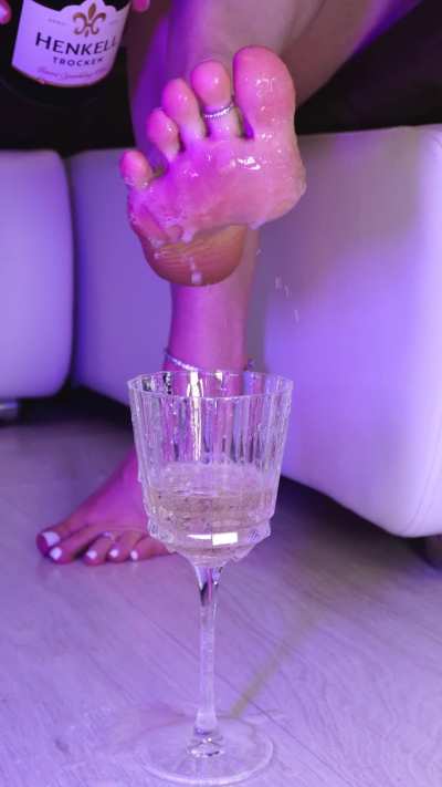 🍾🥂