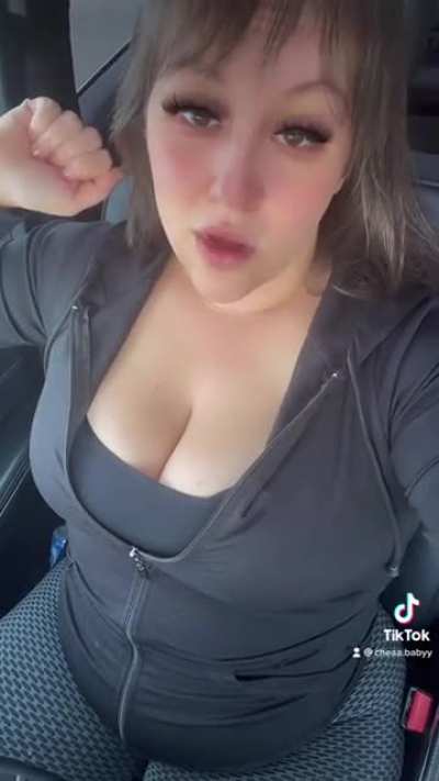 🤷🏻&zwj;♀️