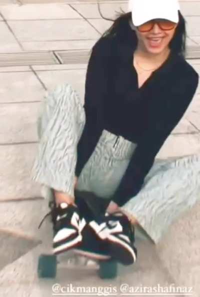 Skate Azira