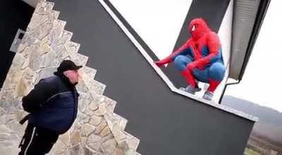 bri'ish spoiderman