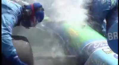 Fuel leak in F1 car (NO DEATH)