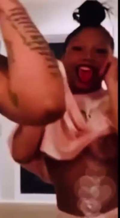 ✌🏾