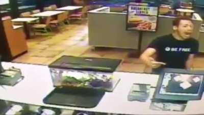 Man-child thinks this is the appropriate response when Taco Bell gets your order wrong