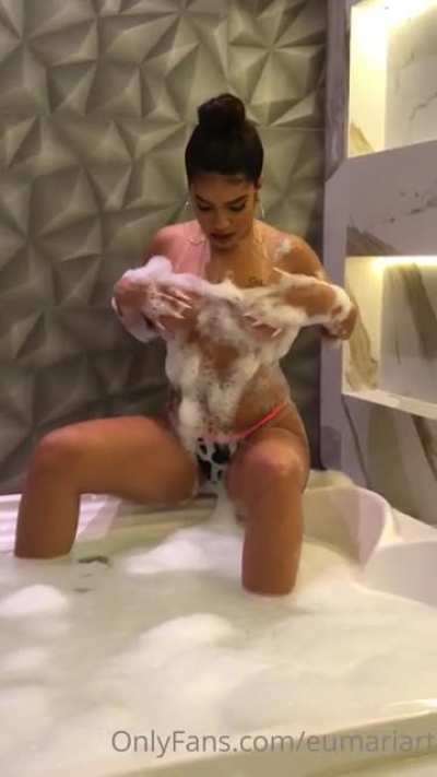 Maria