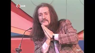 &Ouml;z&uuml;r Dileriz Cem Abi, Barış Abi. T&uuml;rk M&uuml;ziğinin Şu Yıllarda Geldiği Hale Bakacak Olursak Hatırlamamız Gereken Bir Video ( 1993 )