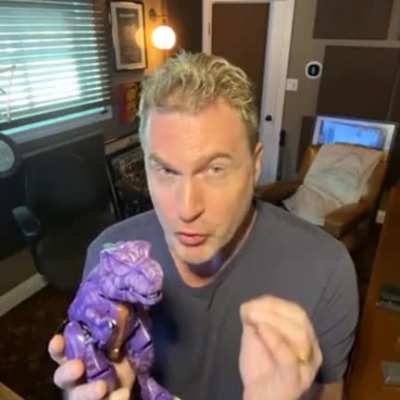 I paid David Kaye to read the infamous Optibotimus Coca Cola ad and say that faux parts aren&rsquo;t very poggers in his BW Megatron voice