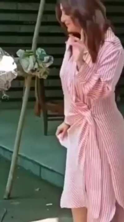 Kareena&rsquo;s black panties visible 🔥🔥🔥🔥
