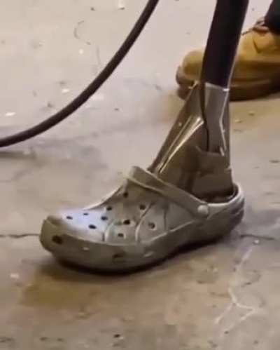 Shawty burning on the dance floor