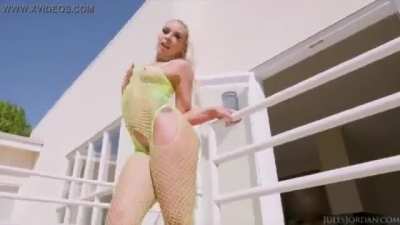 Carmen Caliente pounded out 