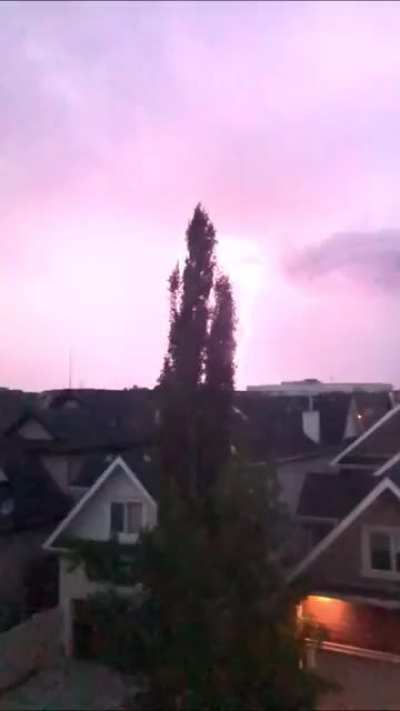 Here&rsquo;s my contribution to all the lightning videos!