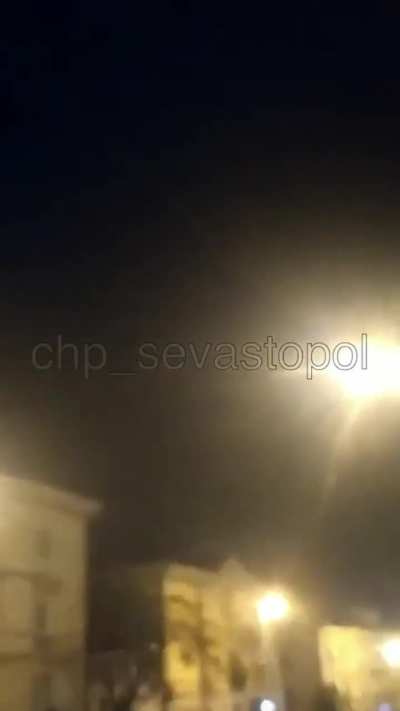 British Storm Shadow missiles strike Sevastopol, man cheers them on "Good! Good! Let's go, let's go!"