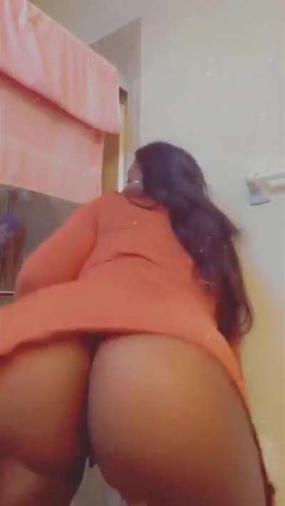 🍑😵 😍HOTT😍 🍑😵