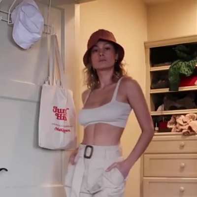 Braless jiggle