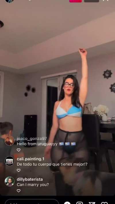 Nadia live