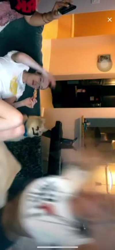 @Tiffsogorgeous live but it’s her sister who slips part2