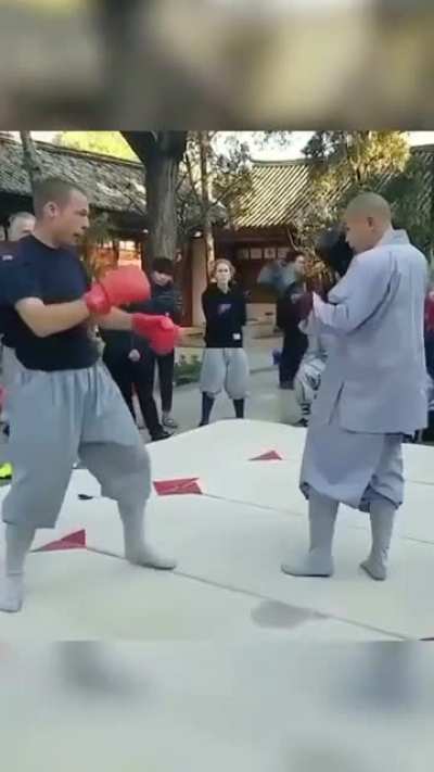 Monk vs MMA Fighter - "I fear not the monk who has practiced 10,000 kicks once, but I fear the monk who has practiced one kick 10,000 times" ... Levels to the game 🏆