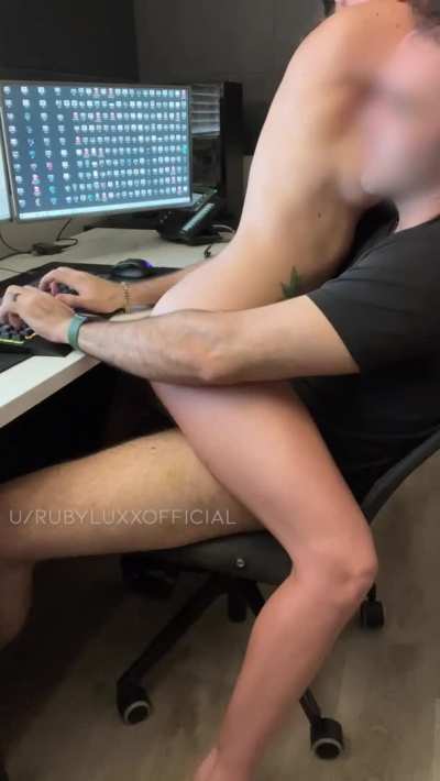 Riding his cock while he replies to work emails