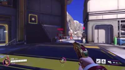 Practice range bot doesn&rsquo;t like Mercy&rsquo;s projectile size I guess