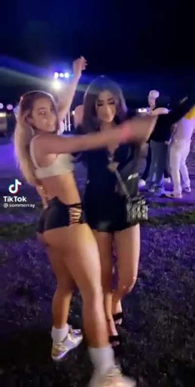 Two thots dancing
