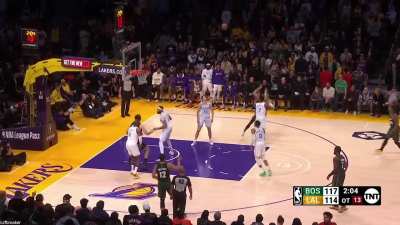 [Highlight] Jayson Tatum gets the rebound, walks up the court, and casually drains the jumpshot after putting the moves on Austin Reaves to hit 44 points