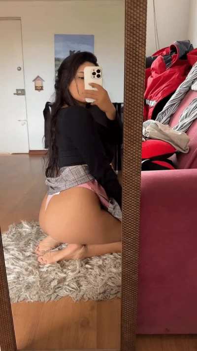 I need someone who to lift my skirt