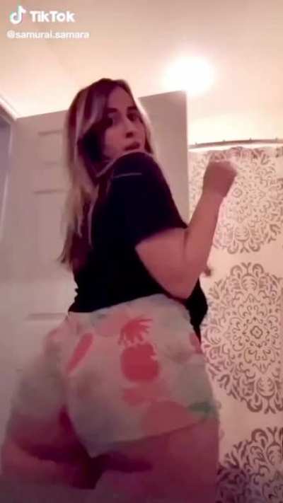 Crazy thick PAWG