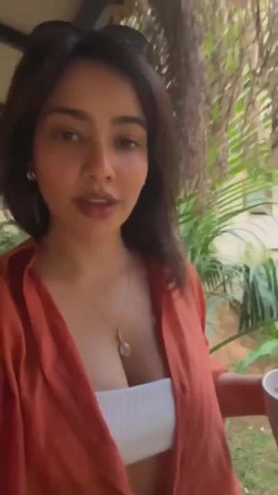 Neha Sharma 