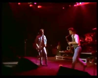 Huey  Lewis  &amp;amp;  the News  -  I want a new drug   ( Live at the E-Werk in Cologne, Germany in 1991 )