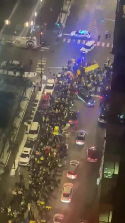 Chicagoan's come out in massive numbers in a show of solidarity for Ukraine