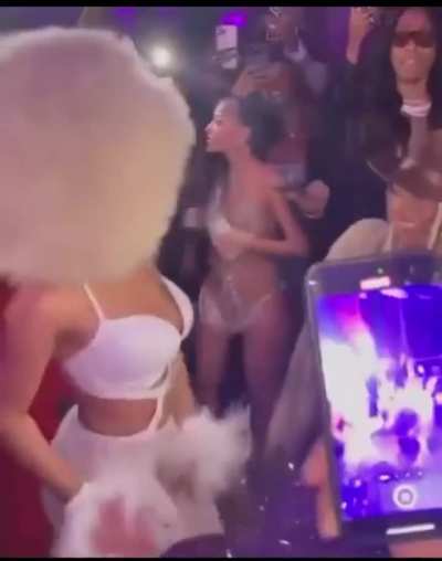 Megan Thee Stallion &amp;amp; Victoria Mon&eacute;t