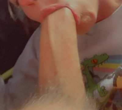 Best Deepthroating MILF on Reddit