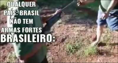 Pediram pra por isso ai no final, o post ta em algum canto ai da p&aacute;gina :D