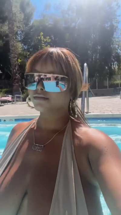 Lavish Styles - Instagram Story Post 07. Jul 2025 (Pool Video 2/2)