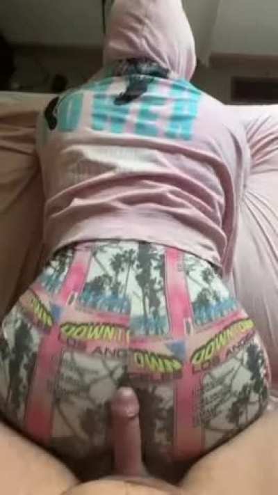 Clothed Assjob from Soft to Hard and he still couldn&rsquo;t last a minute