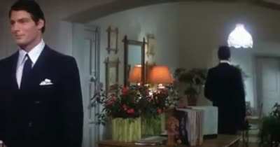 One of my favourite Superman scenes. No CGI, no clever camera angles. All we have here is Christopher Reeve turning into Superman in front of your eyes and he didn&rsquo;t need a phone booth. Excellent acting from an excellent actor.