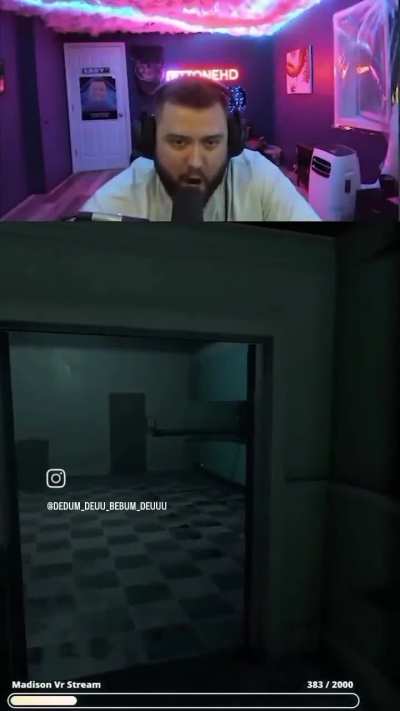 Bro started vibing and forgot he was playing a horror game