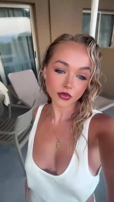 Ellie Dadd (Amy Mitchell) 08/26
