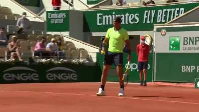 Rafa&rsquo;s epic intro at Roland Garros 2021