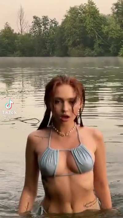 Sexy reveal