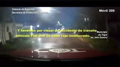 Manejaba chupado, chocó y casi sale volando por la puerta