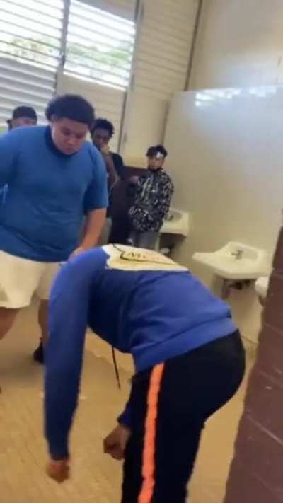 Guy squares up with 200 lb Samoan with a mullet