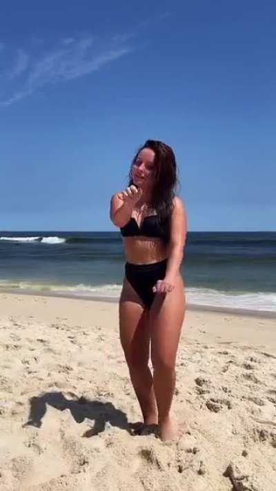 Larissa Manoela