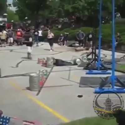 HMB - For those that are curious an empty Keg weighs approximately 3o pounds