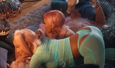 Arch Ya Back