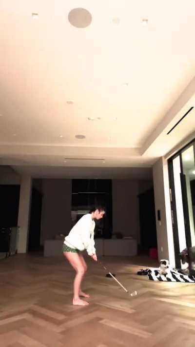🏌️&zwj;♂️