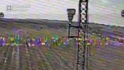 Long-range surveillance complex "Murom-M" was hit by drone operator from the 15th Mobile Border Detachment "Steel Border" in the Kharkiv Oblast. (Published on 03/April/2024)