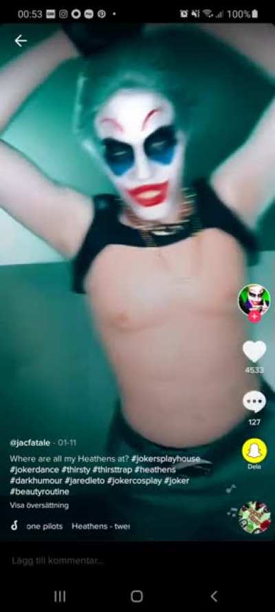 Peak Joker Cosplay