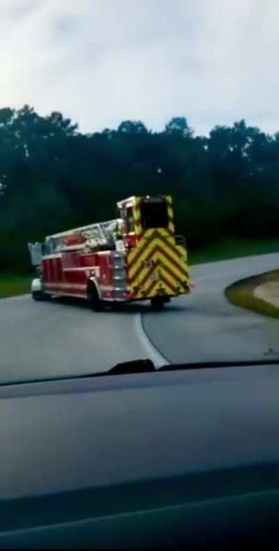 2 drivers, 1 truck