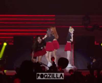 Jeongyeon YEET