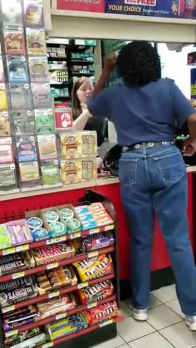 Woman throws coffee in cashiers face because &ldquo;she didn&rsquo;t hand her change correctly&rdquo;